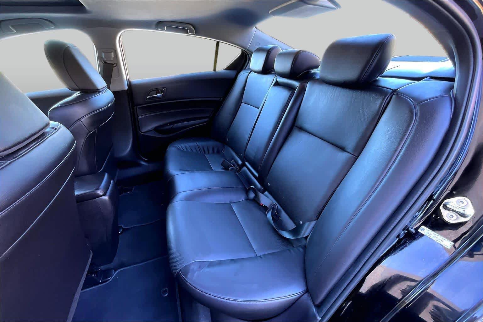 Used 2016 Acura ILX FWD image 21