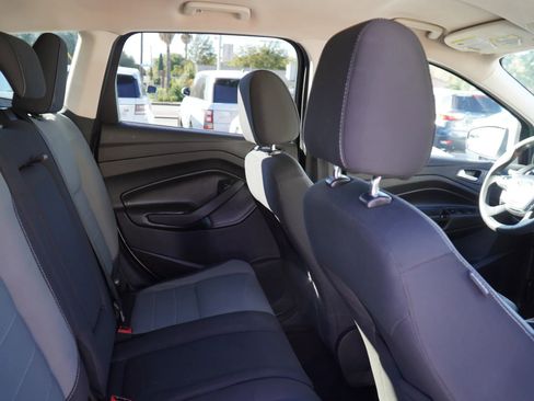 Used 2016 Ford Escape SE image 26