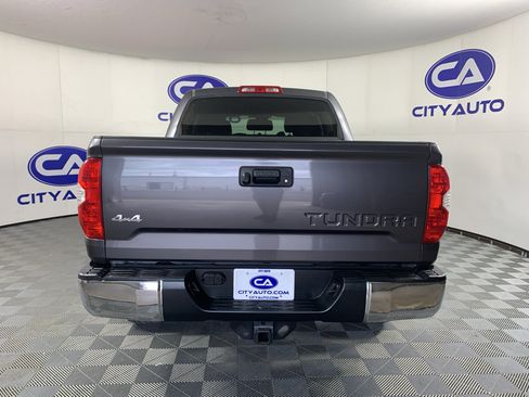 Used 2018 Toyota Tundra SR5 w/ SR5 Upgrade Package image 4