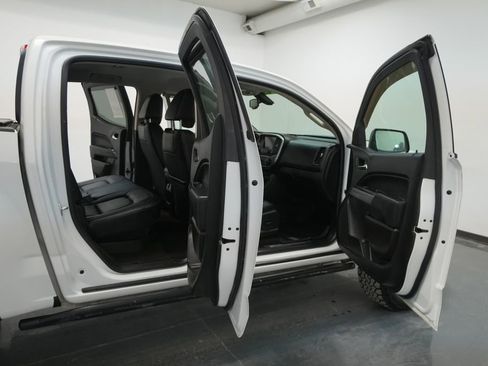 Used 2018 Chevrolet Colorado ZR2 image 28