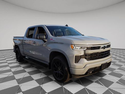Certified 2024 Chevrolet Silverado 1500 RST w/ Convenience Package II AWD/4WD image 3