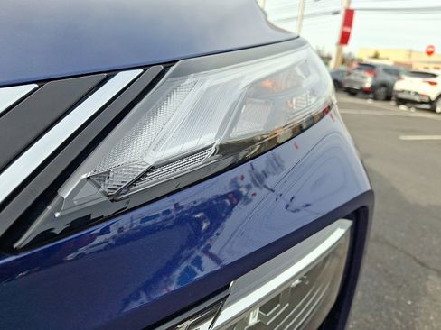 Certified 2023 Nissan Rogue SV image 9