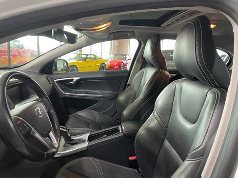 Used 2017 Volvo S60 T5 Dynamic w/ Vision Package image 14