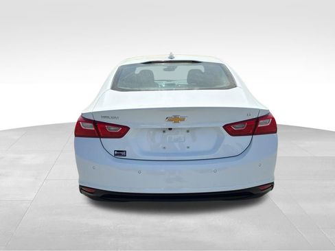 Used 2024 Chevrolet Malibu LT image 4