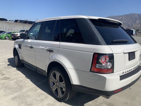 Used 2010 Land Rover Range Rover Sport Supercharged AWD/4WD image 11