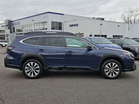 Used 2025 Subaru Outback Limited XT AWD/4WD image 8
