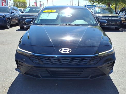 Certified 2025 Hyundai Elantra Sport FWD image 8
