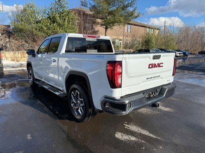 New 2026 GMC Sierra 1500 SLT w/ SLT Premium Package