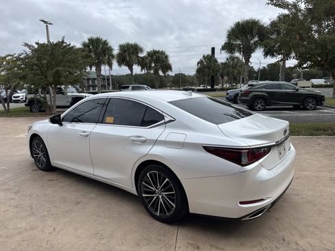 Certified 2023 Lexus ES 350 w/ Premium Package image 5
