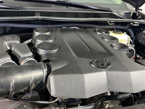 Used 2016 Toyota 4Runner SR5 Premium image 30