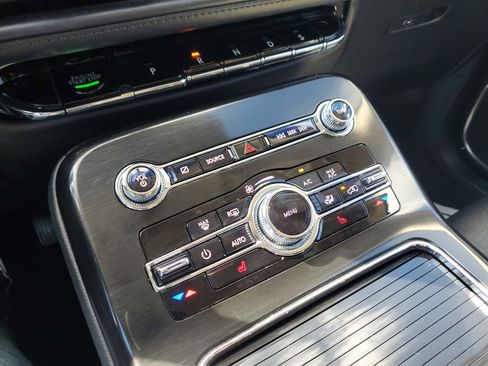 Certified 2022 Lincoln Nautilus FWD image 25