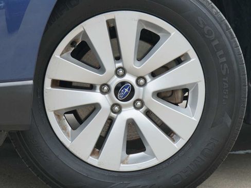 Used 2019 Subaru Outback 2.5i Premium w/ Popular Package #2 AWD/4WD image 2