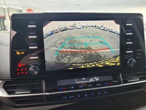 Certified 2024 Toyota Sienna LE image 12