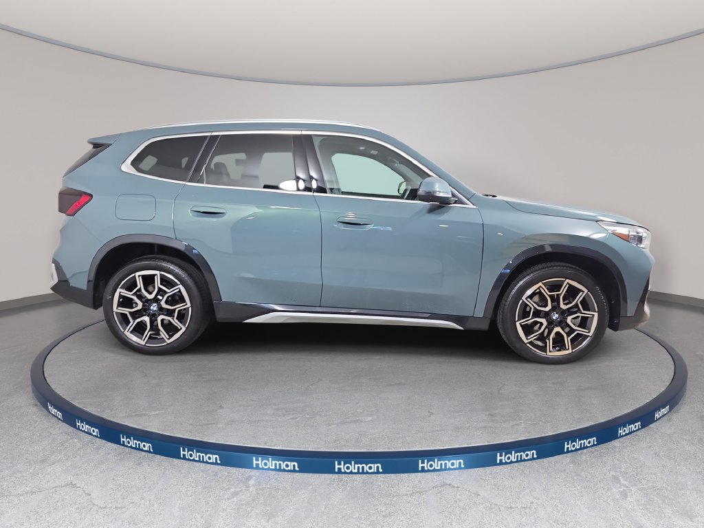 Certified 2026 BMW X1 xDrive28i w/ Technology Package AWD/4WD image 4