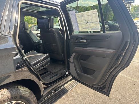 New 2026 GMC Yukon AT4 Ultimate w/ LPO, Floor Liner Package AWD/4WD image 42