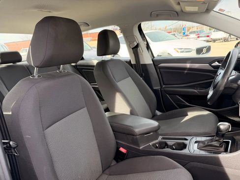 Used 2020 Volkswagen Jetta S image 27