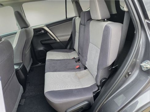 Used 2014 Toyota RAV4 XLE image 5