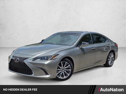 Used 2019 Lexus ES 350 w/ Accessory Package 2
