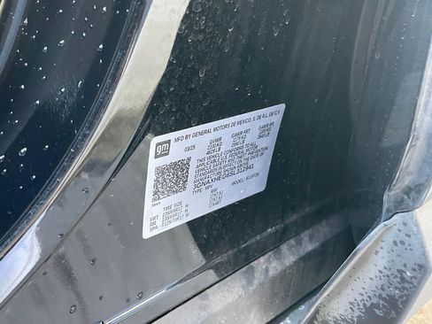 Used 2025 Chevrolet Equinox LT image 29