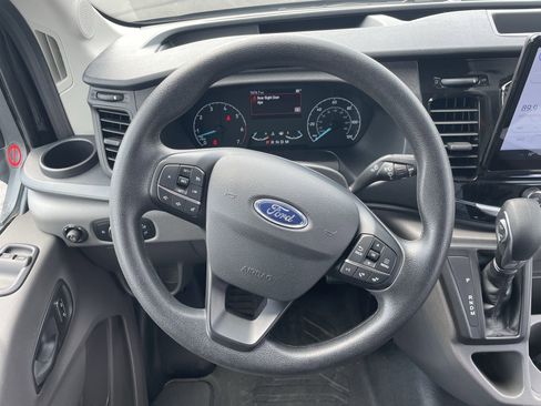 Used 2025 Ford Transit 350 XLT image 13