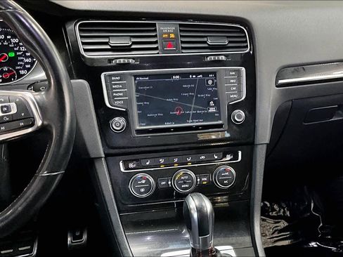 Used 2017 Volkswagen GTI Autobahn image 8