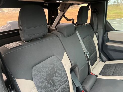 Used 2022 Ford Bronco Wildtrak image 27