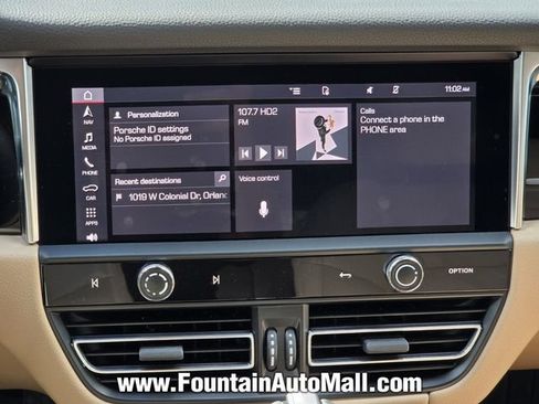 Used 2023 Porsche Macan Turbo AWD/4WD image 11