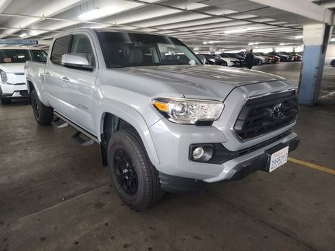 Used 2021 Toyota Tacoma SR5 RWD image 1