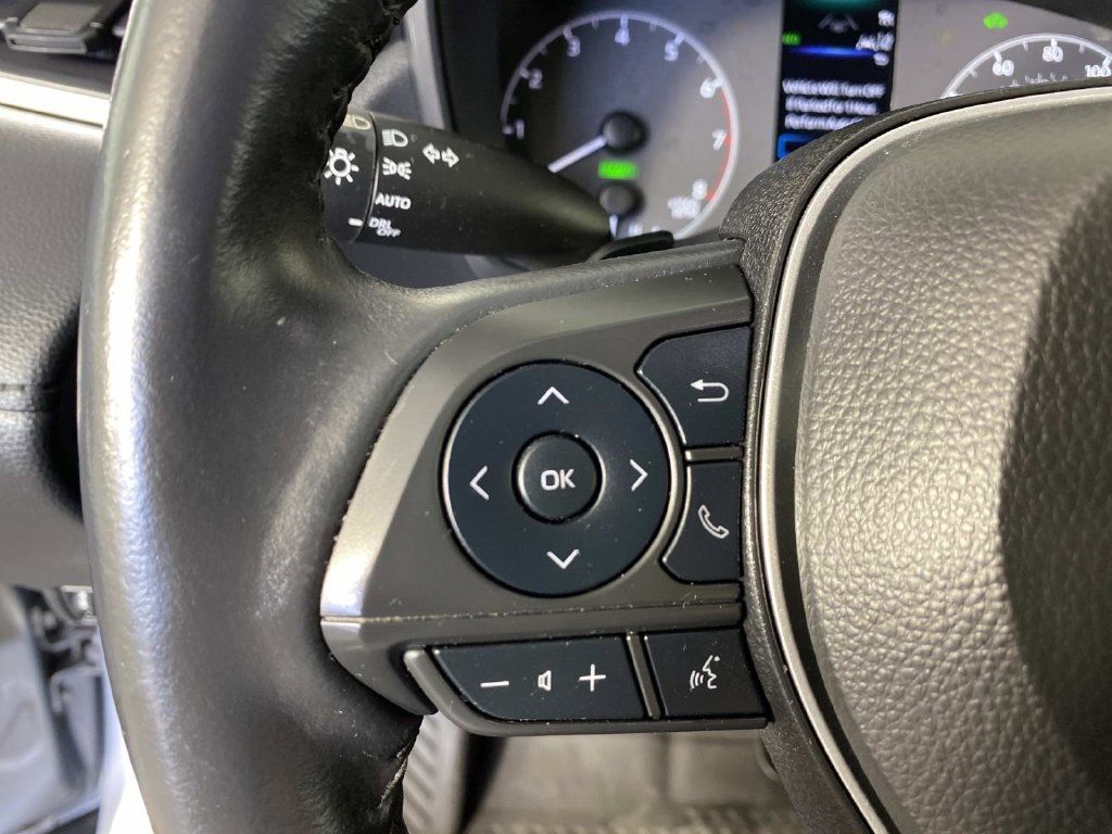 Used 2024 Toyota Corolla Cross AWD Hybrid image 15