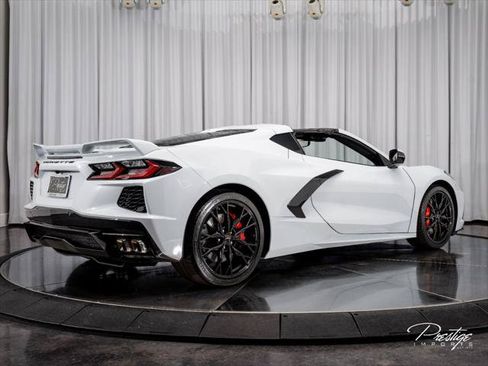 Used 2024 Chevrolet Corvette Stingray Premium Cpe w/ Z51 Performance Package RWD image 19