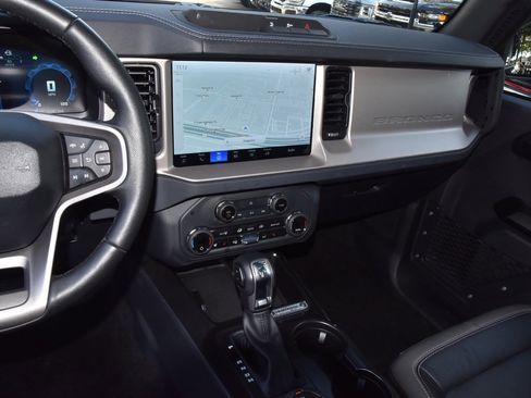 Certified 2025 Ford Bronco Outer Banks image 27