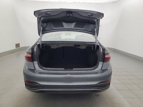 Used 2025 Volkswagen Jetta SE FWD image 29