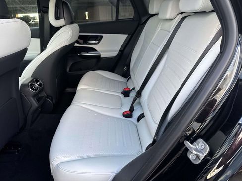 New 2026 Mercedes-Benz GLC 300 image 6