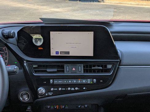 Certified 2025 Lexus ES 350 w/ Premium Package image 15