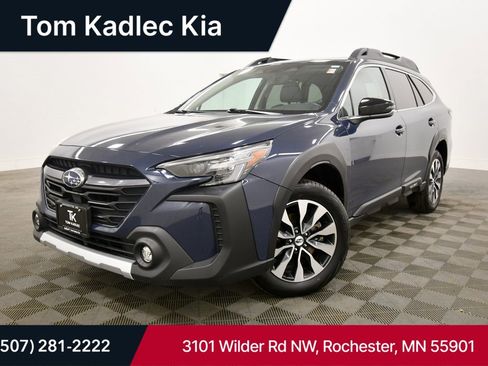 Used 2023 Subaru Outback Limited image 1
