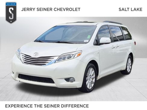 Used 2017 Toyota Sienna Limited AWD/4WD image 1