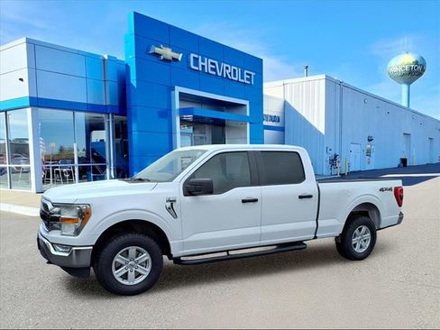 Used 2022 Ford F150 XLT w/ Trailer Tow Package image 9