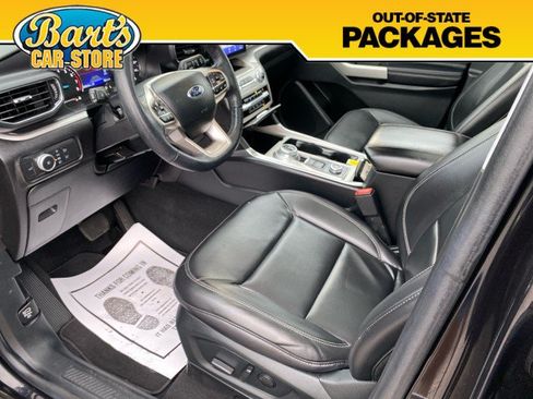Used 2021 Ford Explorer XLT w/ Equipment Group 202A AWD/4WD image 30