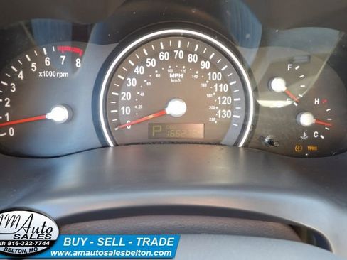 Used 2014 Kia Sedona LX image 9