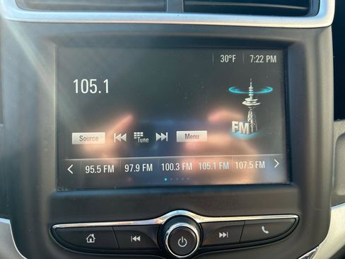 Used 2017 Chevrolet Sonic LT image 22