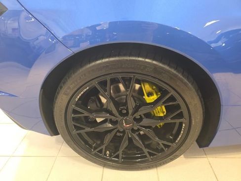 Used 2023 Chevrolet Corvette Stingray Convertible w/ Z51 Performance Package image 10