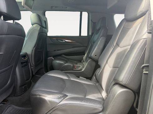 Used 2020 Cadillac Escalade ESV Premium Luxury AWD/4WD image 13