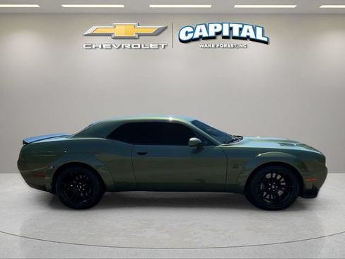 Used 2022 Dodge Challenger R/T Scat Pack RWD image 7