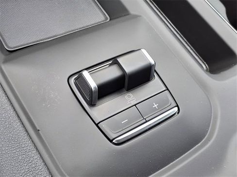 New 2025 GMC Sierra 2500 AT4 w/ AT4 Premium Plus Package image 16