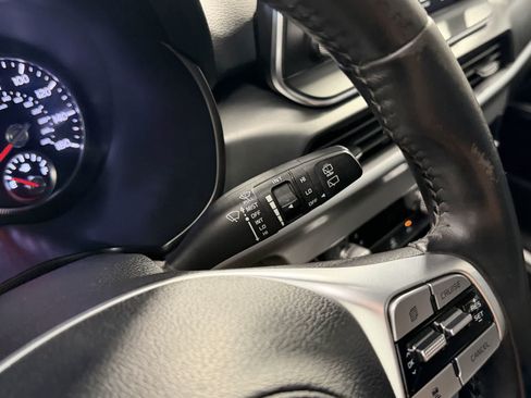 Used 2021 Kia Telluride LX AWD/4WD image 17