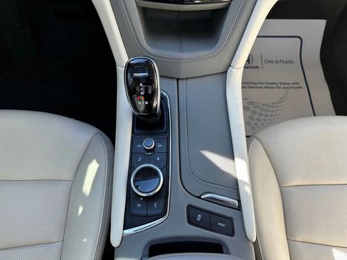 Used 2020 Cadillac XT6 Premium Luxury image 19