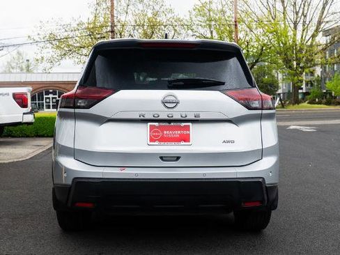 Certified 2025 Nissan Rogue S AWD/4WD image 5