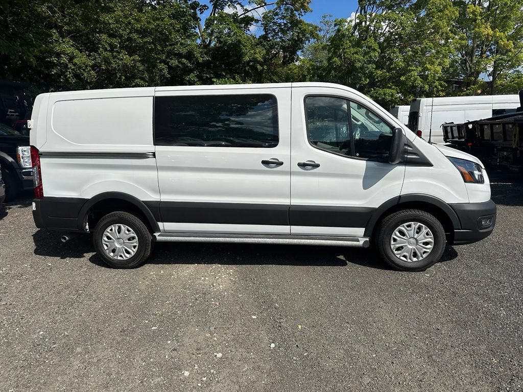 Used 2025 Ford Transit 250 Low Roof w/ Exterior Upgrade Package RWD image 4