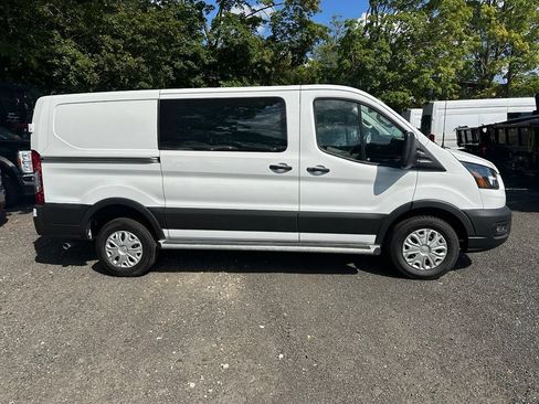 Used 2025 Ford Transit 250 Low Roof w/ Exterior Upgrade Package RWD image 4