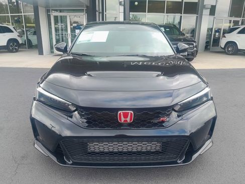Used 2025 Honda Civic Type R image 2